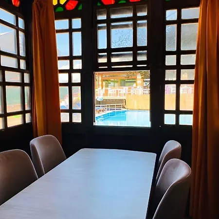 Apartahotel In Oludeniz